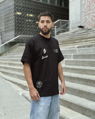 Camiseta Unisex Oversize Menos Penas Más Playa Negra (Algodón 270 grs)