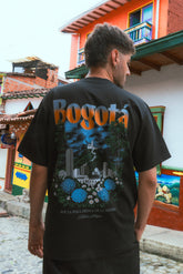 Camiseta Unisex Negra Media Oversize Ciudades Bogotá (250 grs)