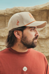 Gorra Gente Del Trópico Beige Bohío (Beisbolera)