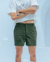 Bermuda Hombre Bohío Verde Militar (Corduroy)