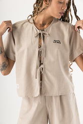 Camisa Básica Tiras Femenina