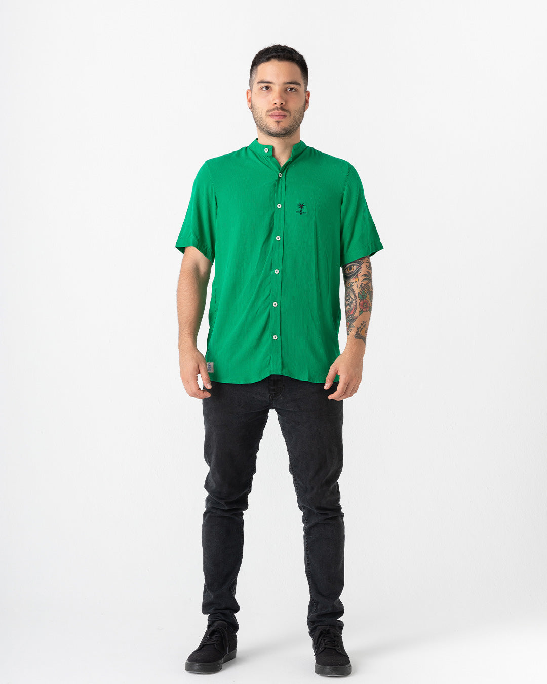 Camisa hombre Aguacate Cuello mao (Chalis)
