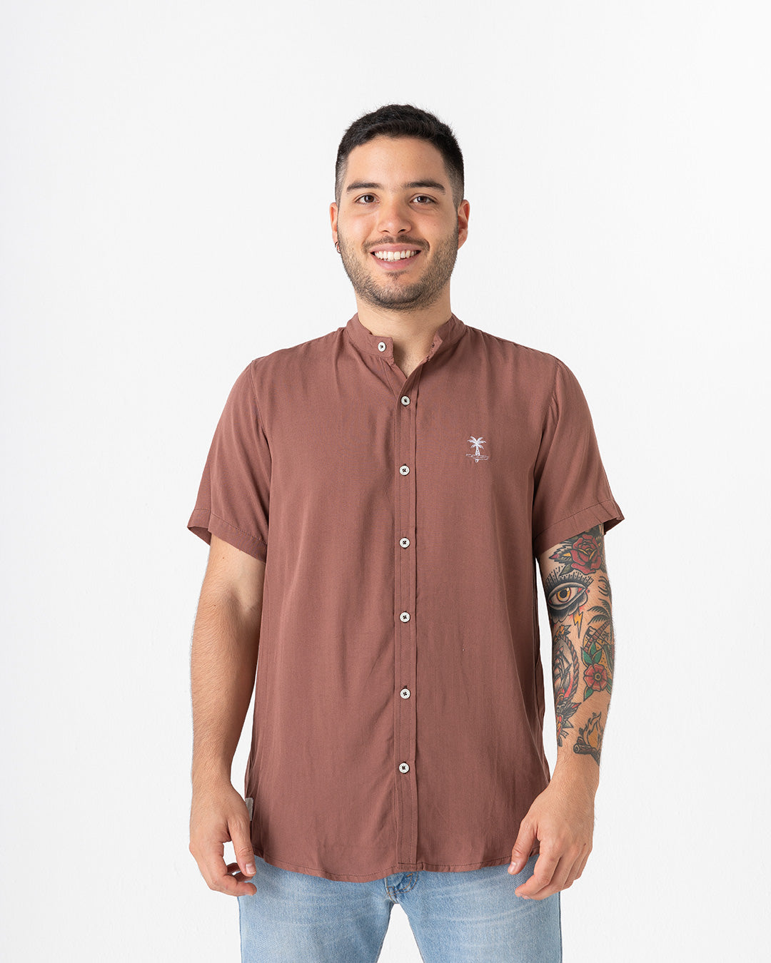 Tamarindo cuello mao (Camisa hombre)