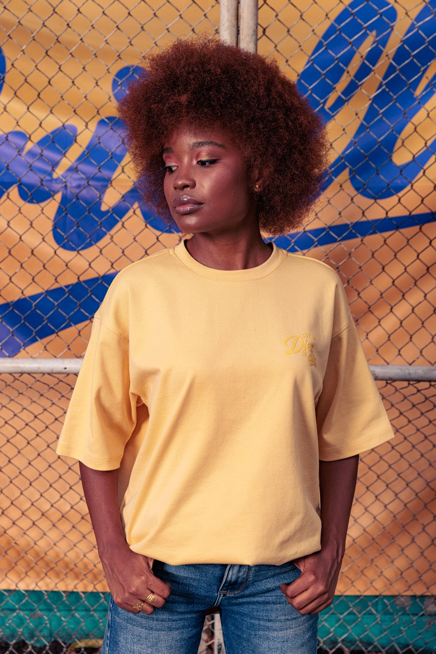 Camiseta Unisex Básica Futbol Criollo Amarilla