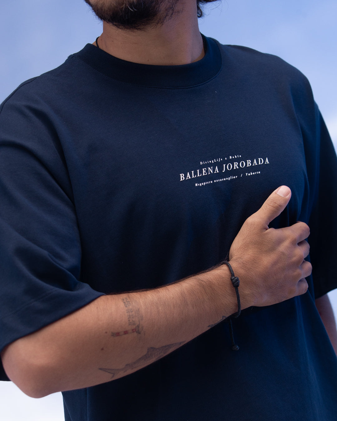 Camiseta Unisex Oversize Diving Life X Bohio Azul Oscuro (Algodón 320 Gr)  2025