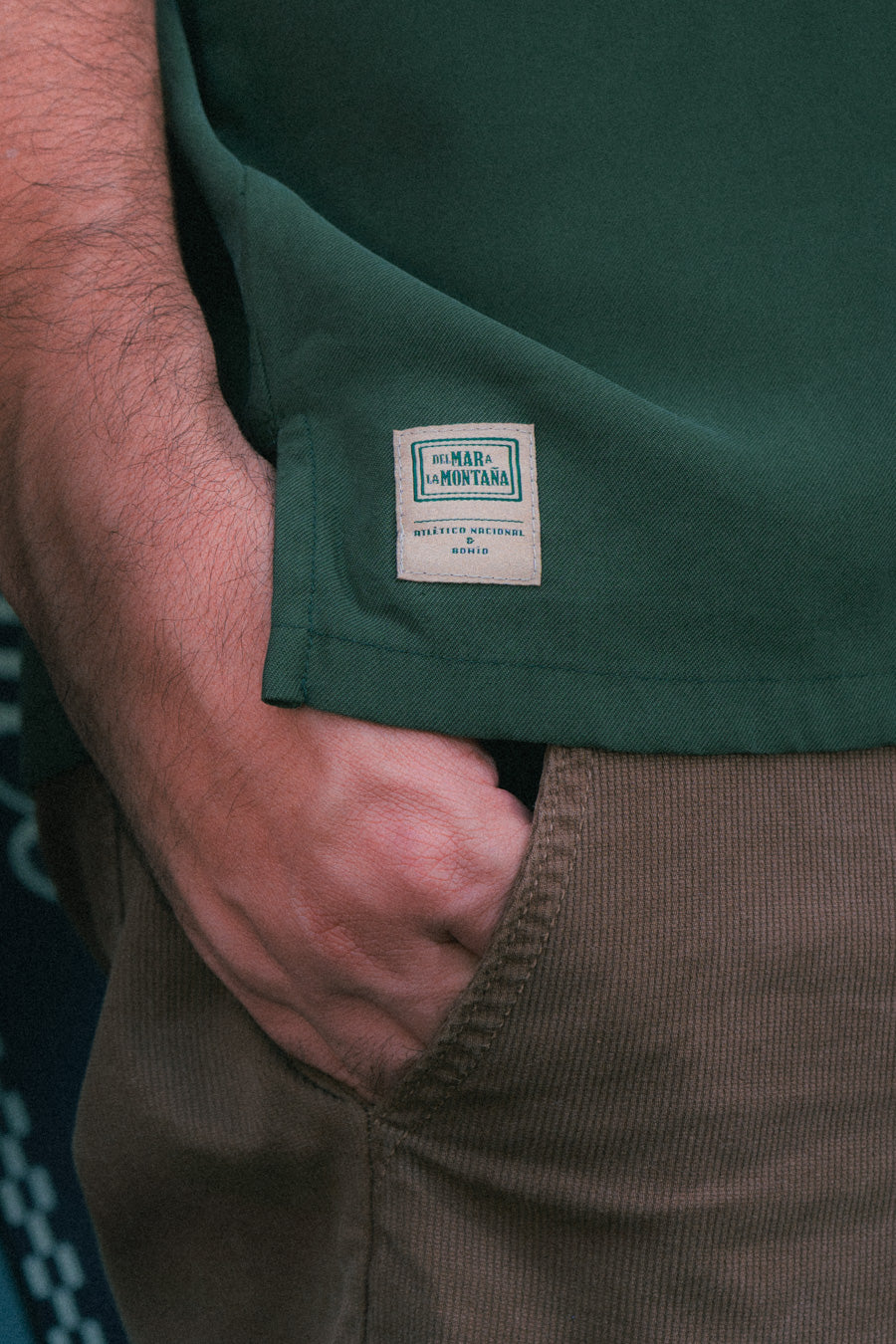Camisa Unisex Esto Es, Verde Oscuro Atlético Nacional X Bohío (Rayón)