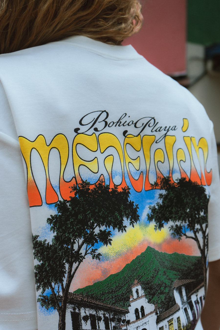 PREVENTA Camiseta Unisex Cruda Media Oversize Ciudades Medellin (250 grs)