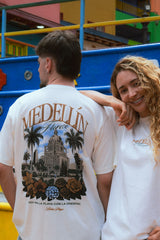 Camiseta Media Oversize Medellín Florece Crudo (250 grs)