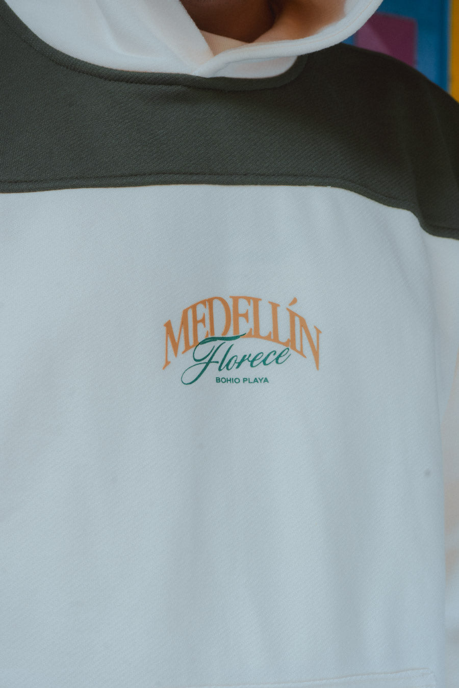 PREVENTA Hoodie Unisex MedellÍn Florece Verde (Algodón 100%)
