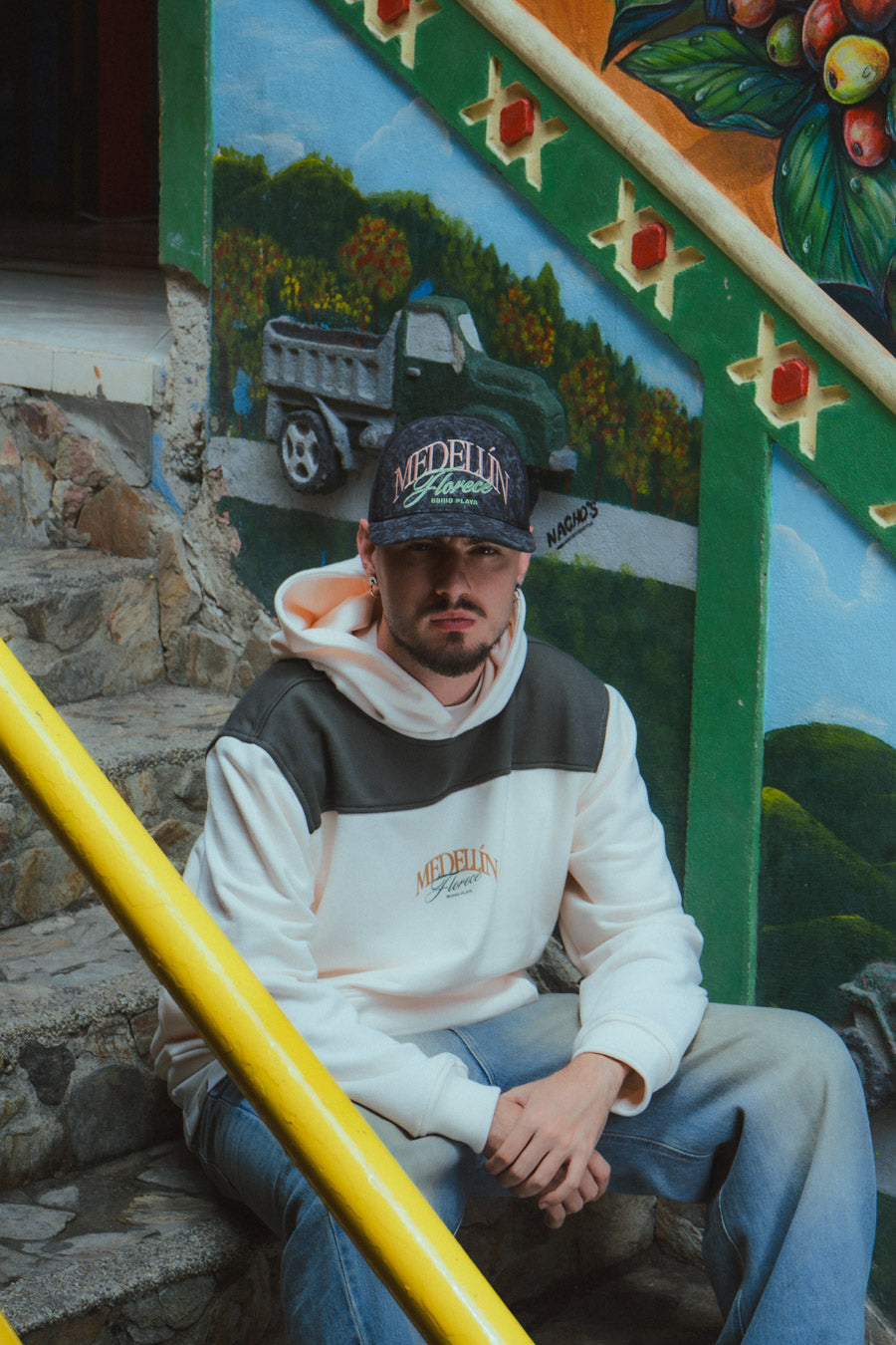 PREVENTA Hoodie Unisex MedellÍn Florece Verde (Algodón 100%)