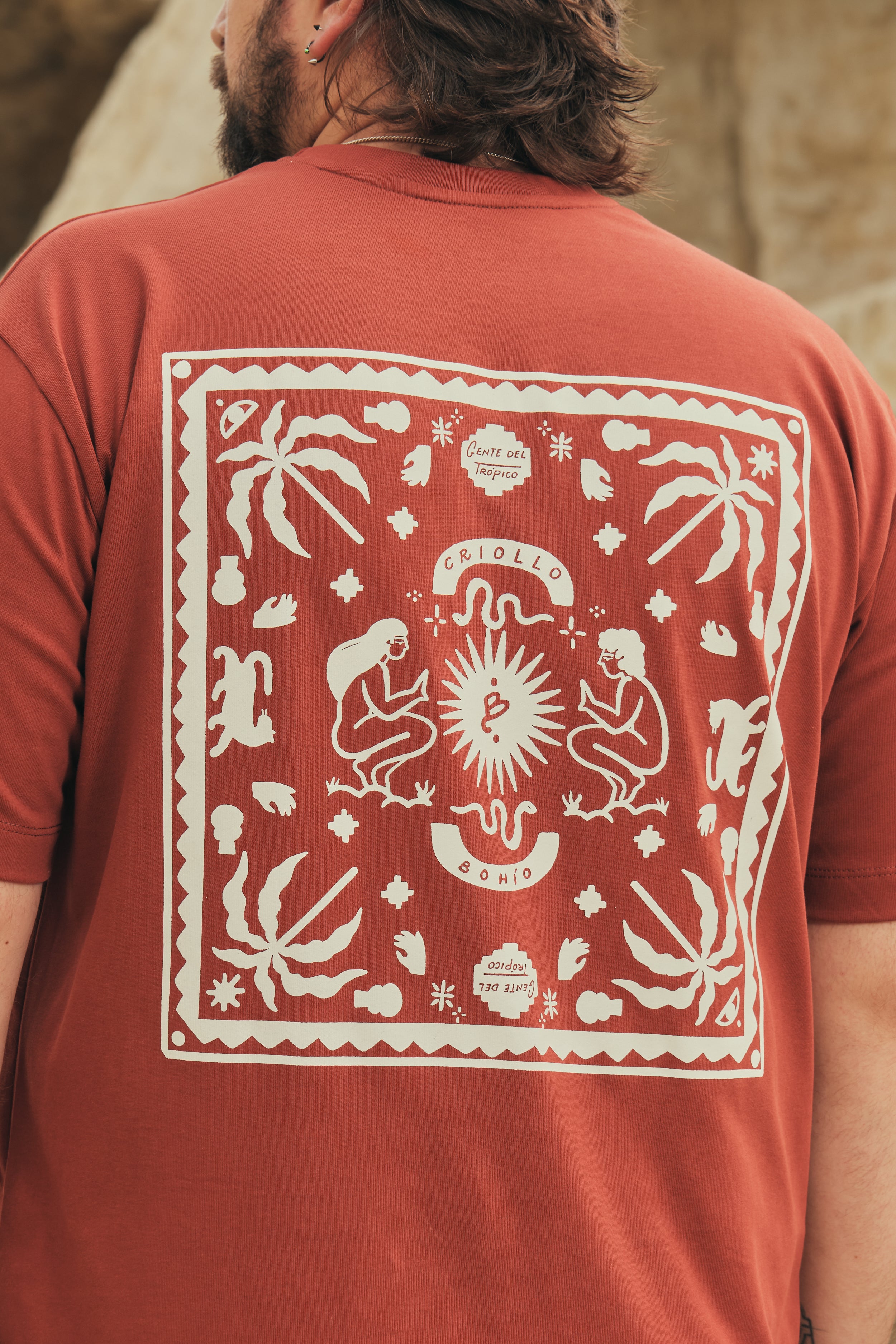 Camiseta Media Oversize Gente Del Trópico Terracota (250 grs)