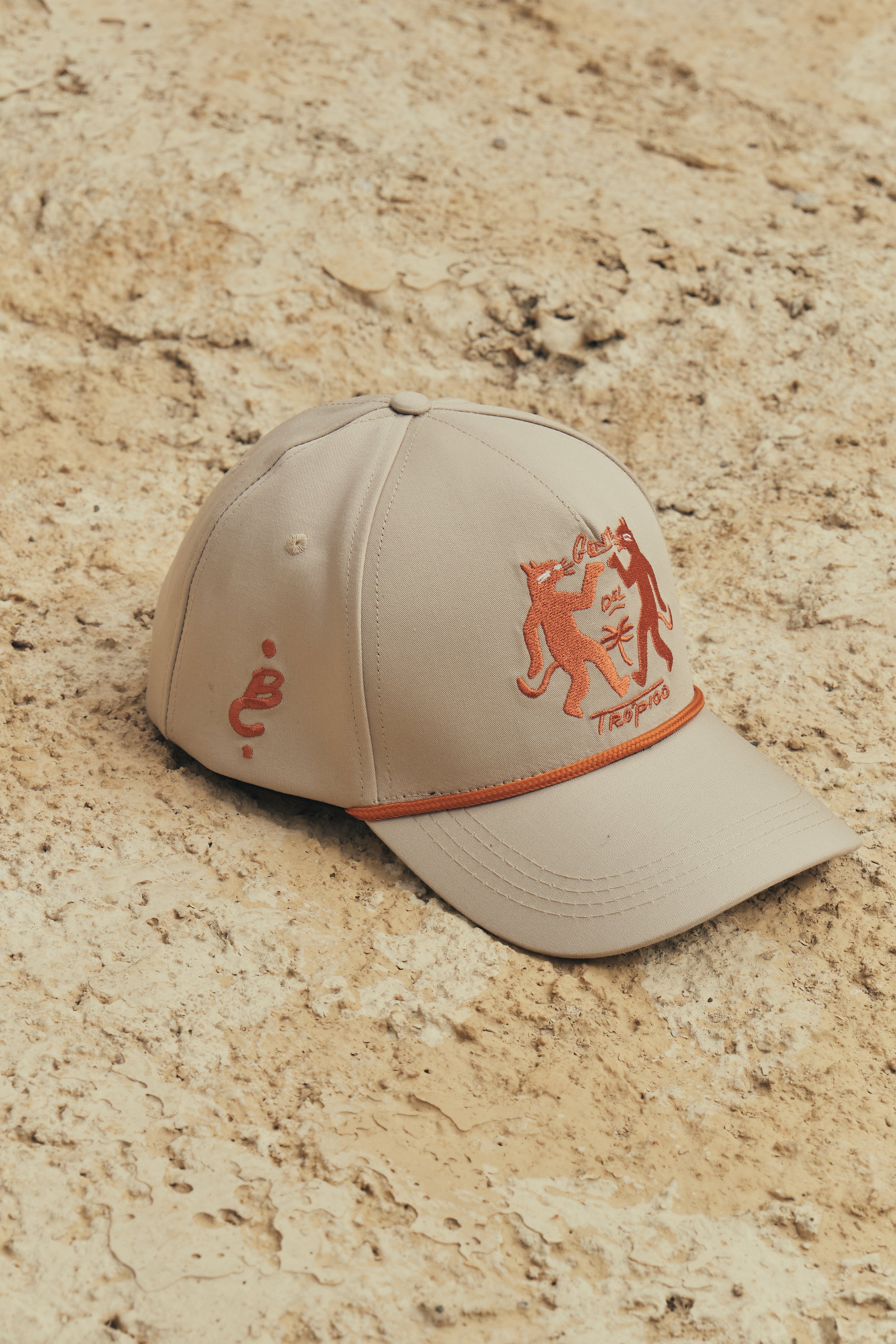 Gorra Gente Del Trópico Beige Bohío (Beisbolera)