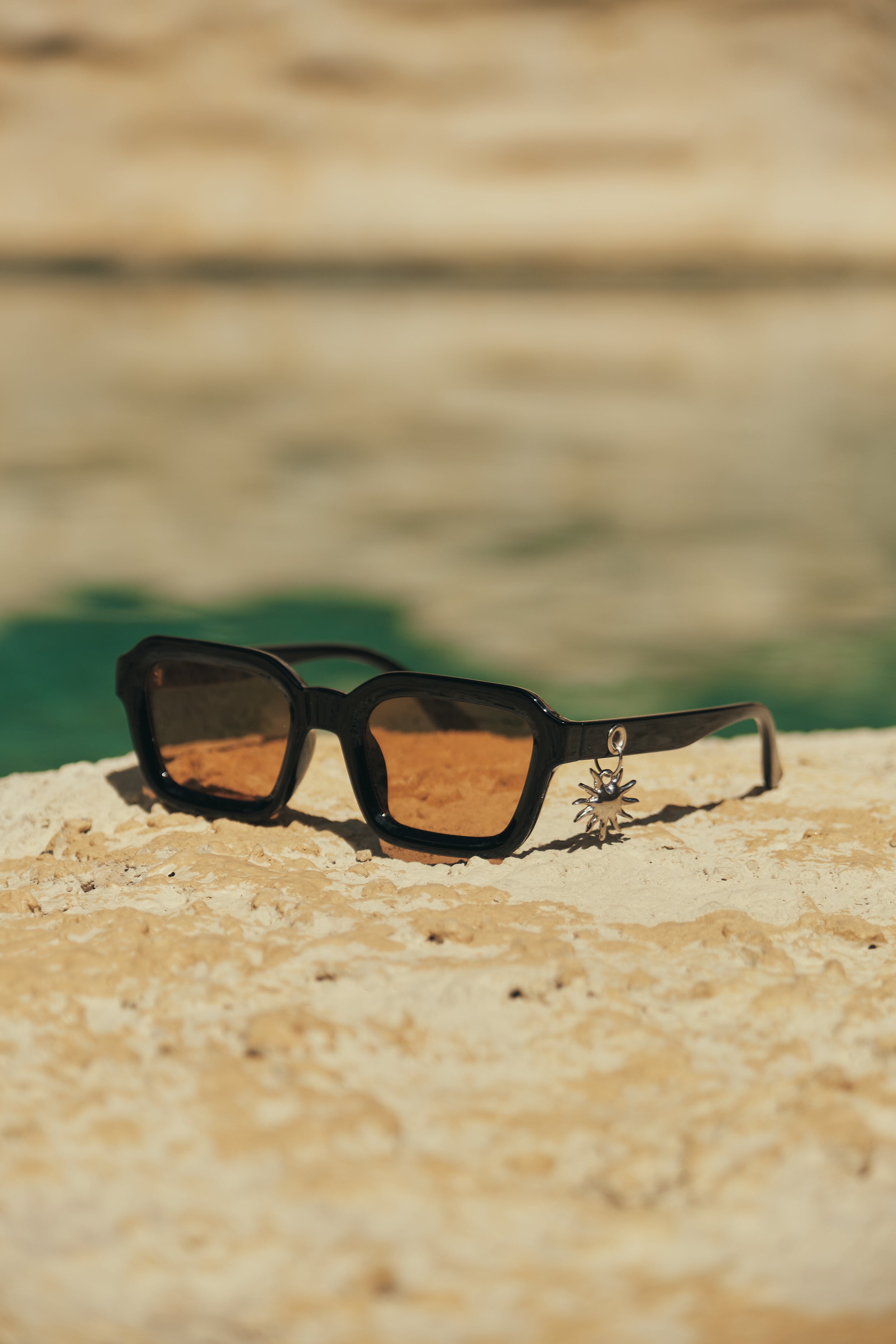 Gafas Buenas Vibras Bohio Sunglasses (Negro-Cafe)