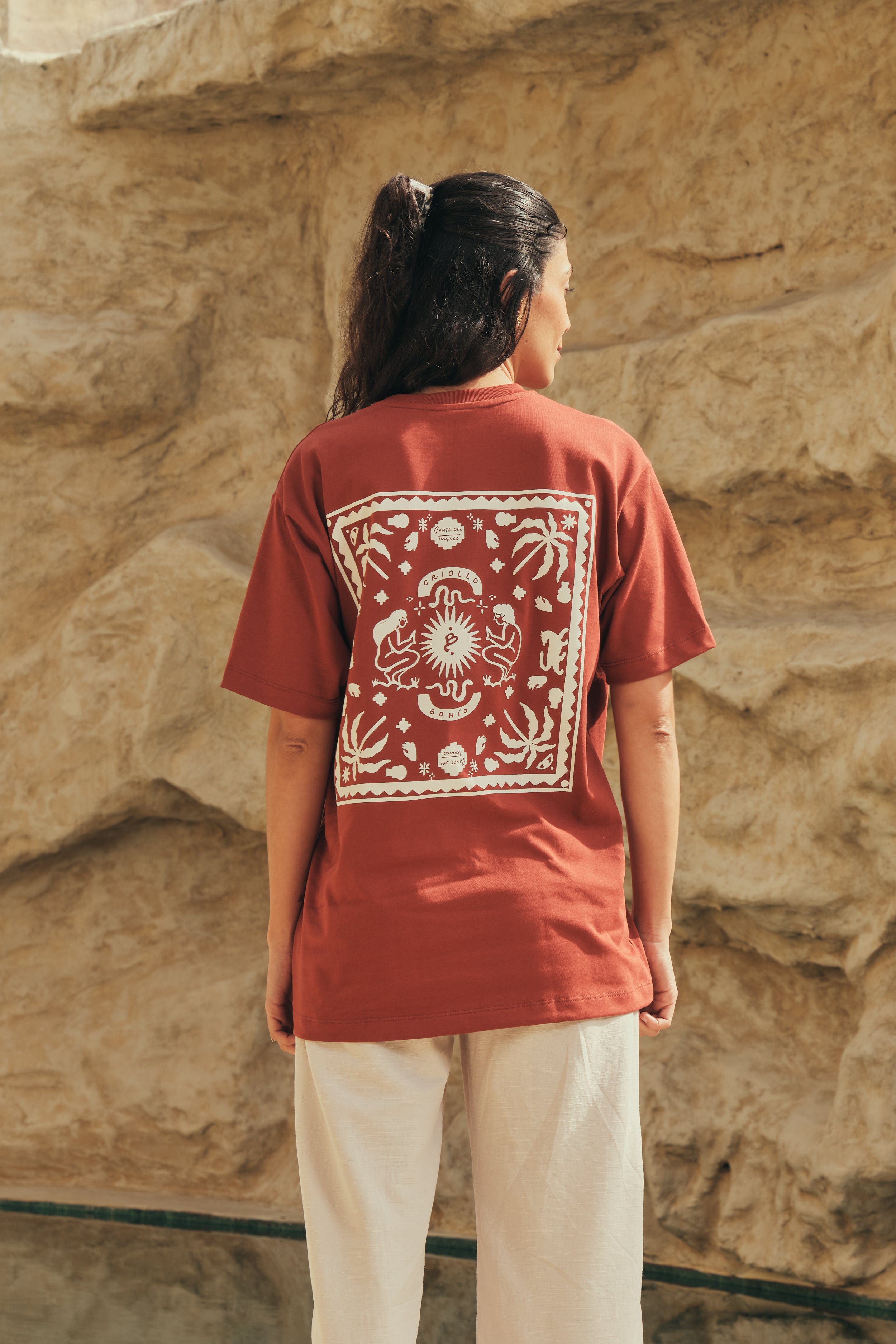 Camiseta Media Oversize Gente Del Trópico Terracota (250 grs)