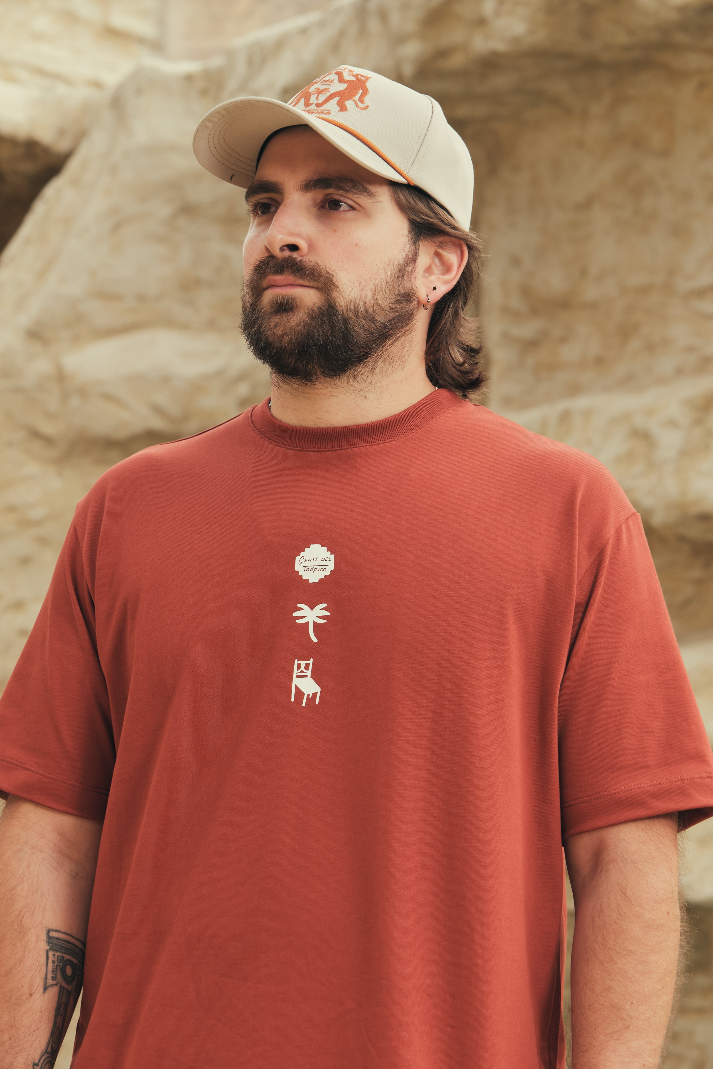 Gorra Gente Del Trópico Beige Bohío (Beisbolera)