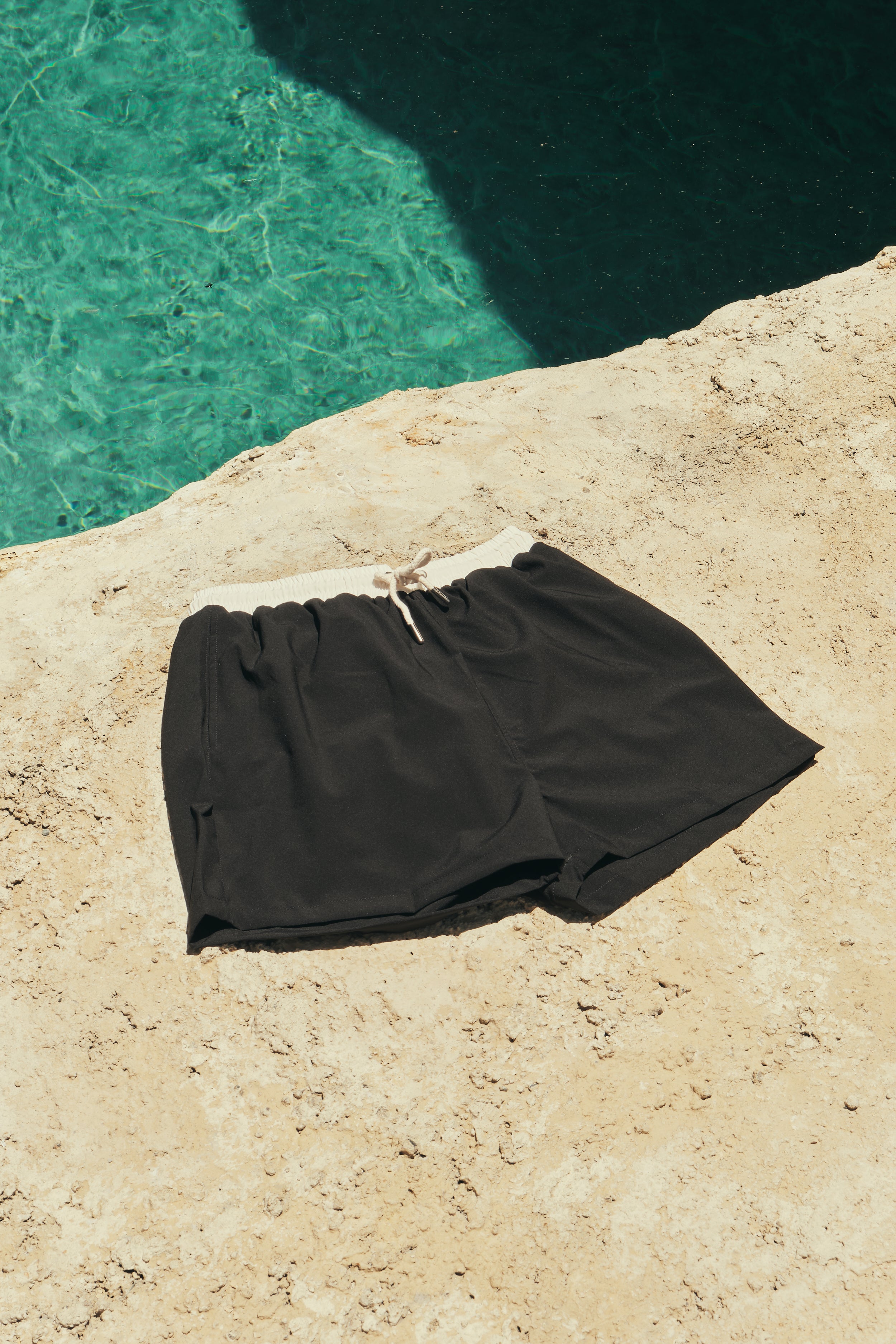 Pantaloneta De Baño Masculina Unicolor Negro (Poliéster)