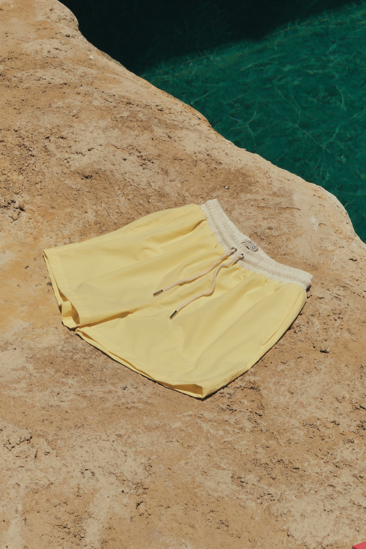 Pantaloneta De Baño Masculina Unicolor Amarillo (Poliéster)
