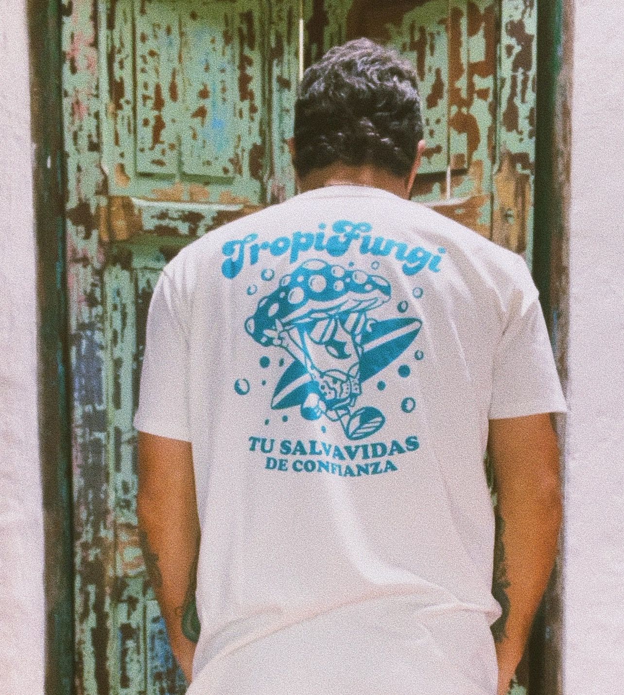 TropiFungi (Camiseta unisex Salvando Mares)