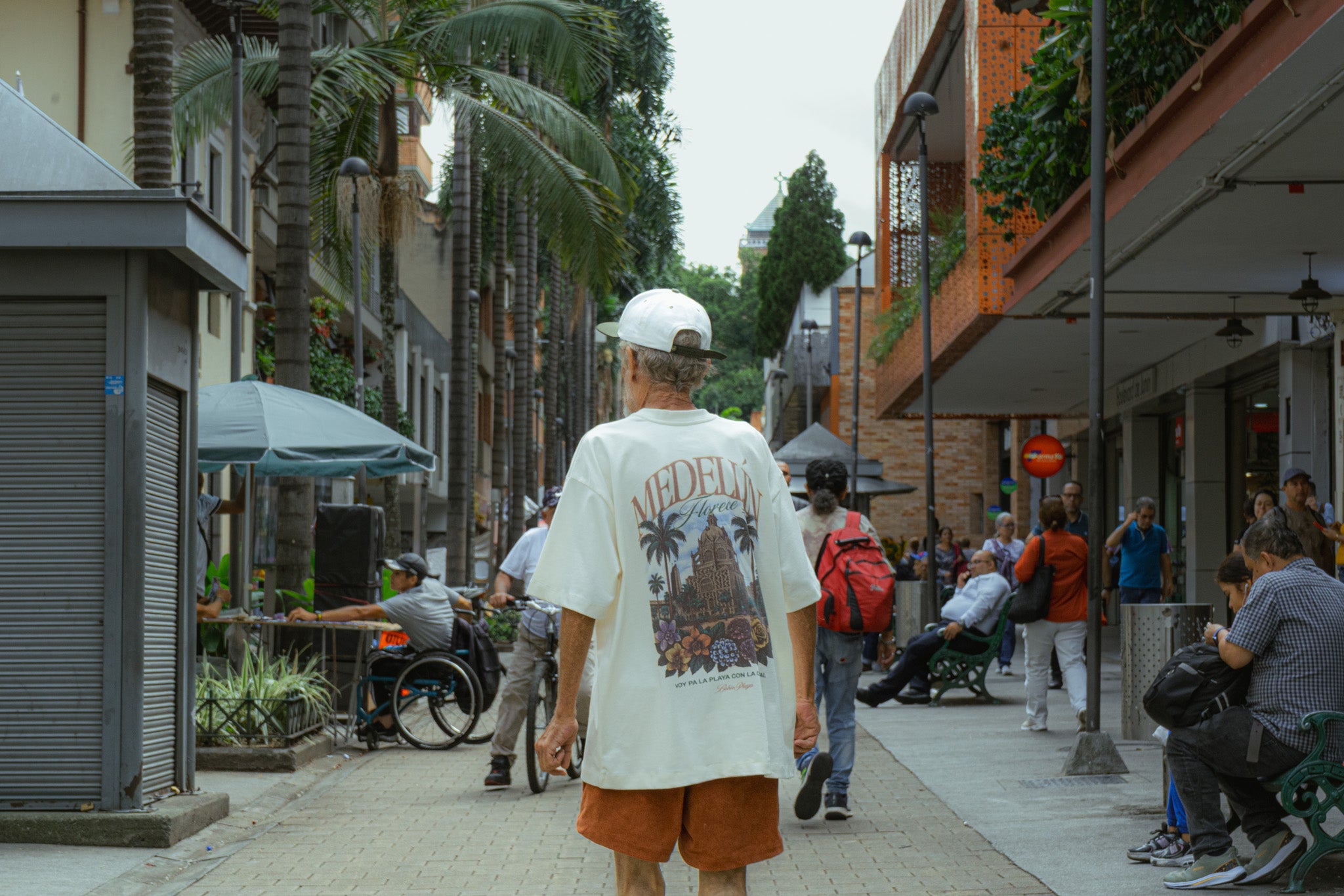 Camiseta Cruda Media Oversize Medellín Florece (270 grs) - ENTREGA 2 SEMANAS