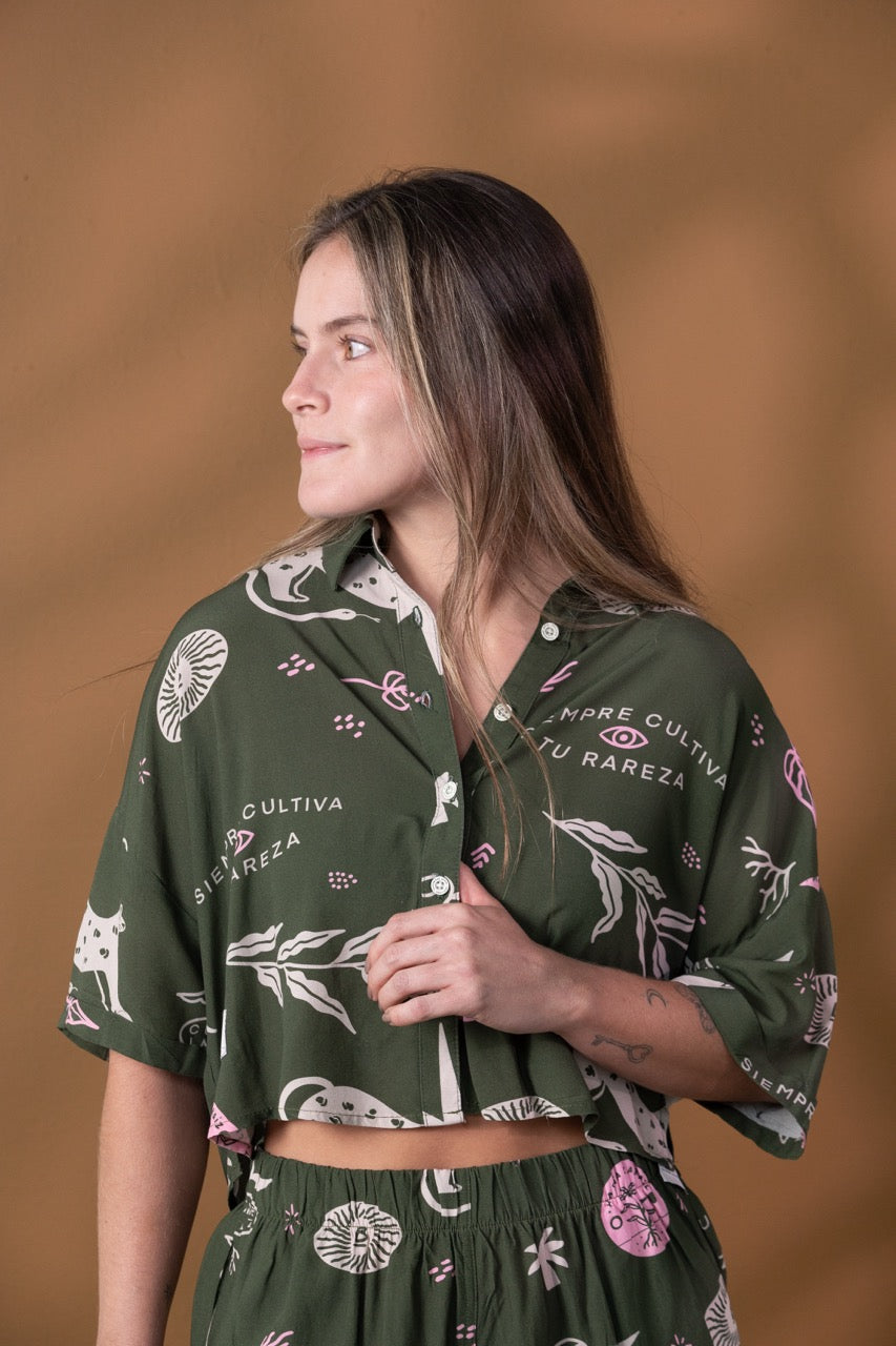 Camisa Femenina Corta Raíces (Rayón)
