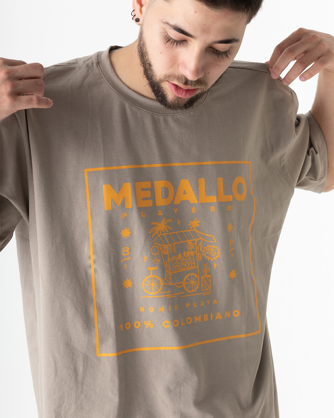 Camiseta Oversize unisex Medallo Playero