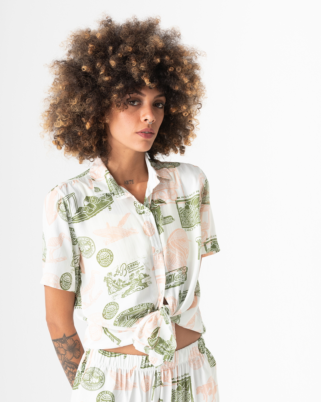 Camisa mujer Buenaventura Planeta Juan X Bohío