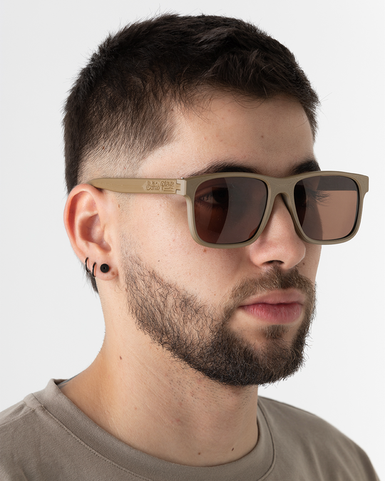 Gafas cuadradas cafés lente café (Hechas con plástico) incluye estuche