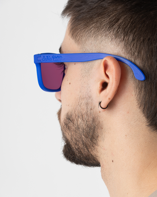 Gafas cuadradas azules lente morado (Hechas con plástico) incluye estuche