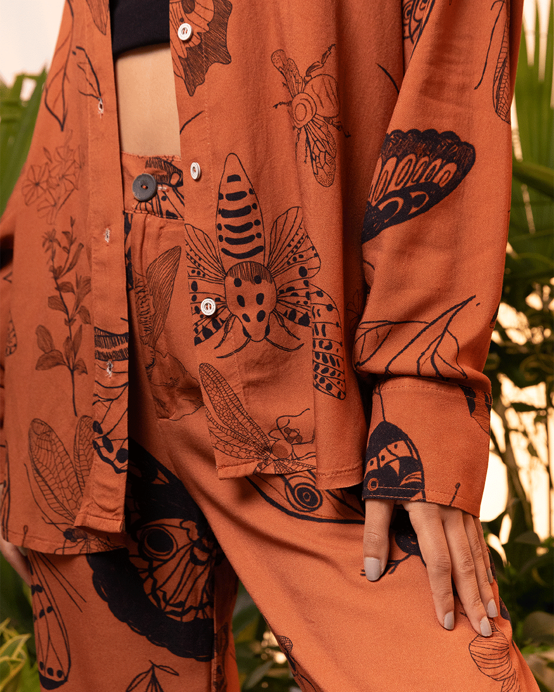 Women's Long Sleeve Terracotta Metamorphosis Shirt (Rayon)