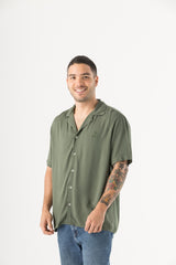 Pack X3 camisas hombre: Caqui, Verde, Negra