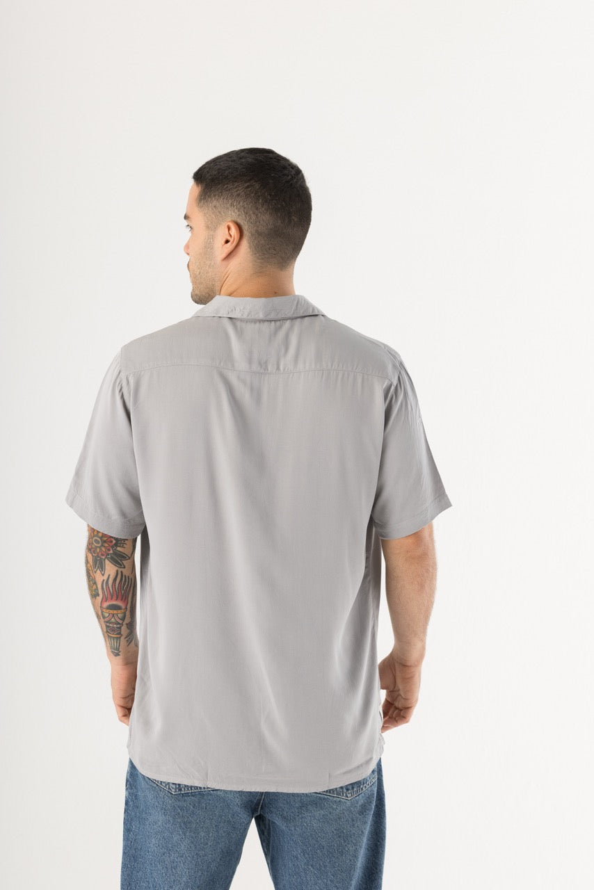 Pack X3 camisas hombre: Blanca, Negra, Gris