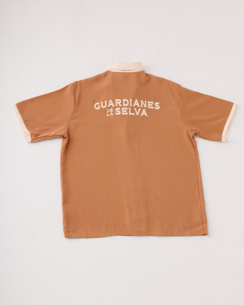 Camisa Unisex Guardianes Urbania X Bohío Boxy Fit (Rayón)