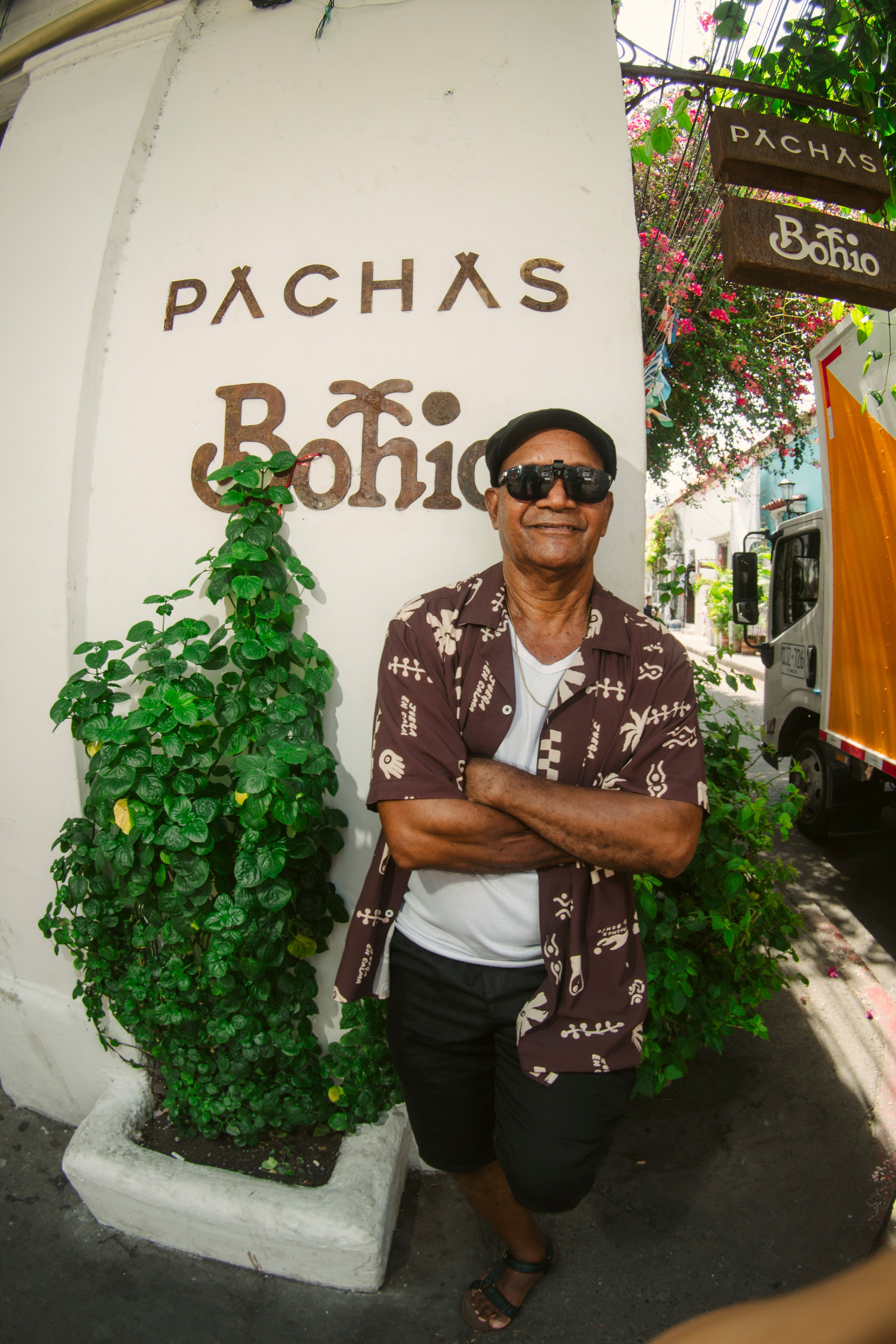 Camisa Masculina Las Fichas Pachas X Bohío 2 (Rayón)